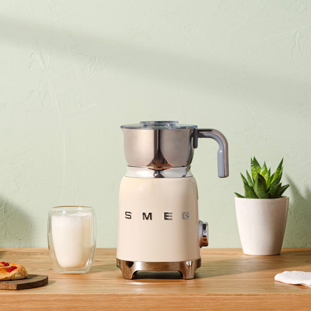 Kaffee und Milch: die perfekte Kombination