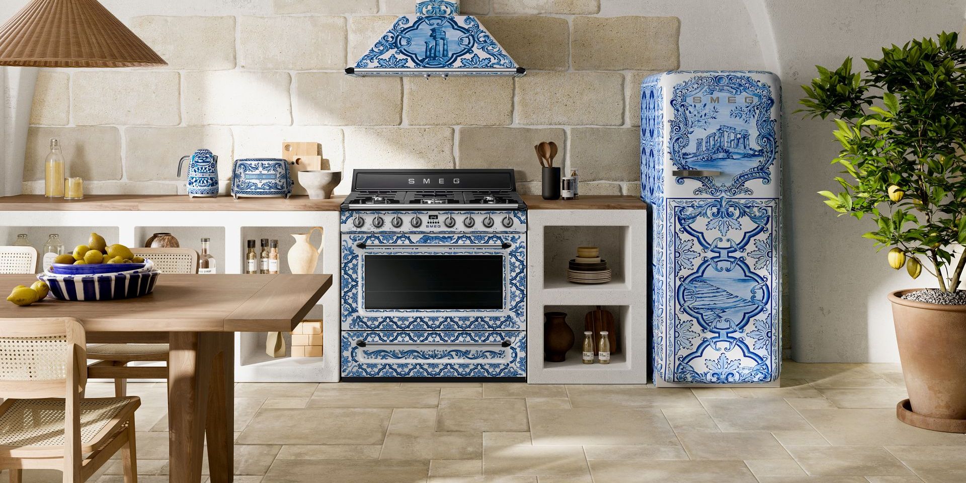 Home domestic appliances Smeg and Dolce&Gabbana