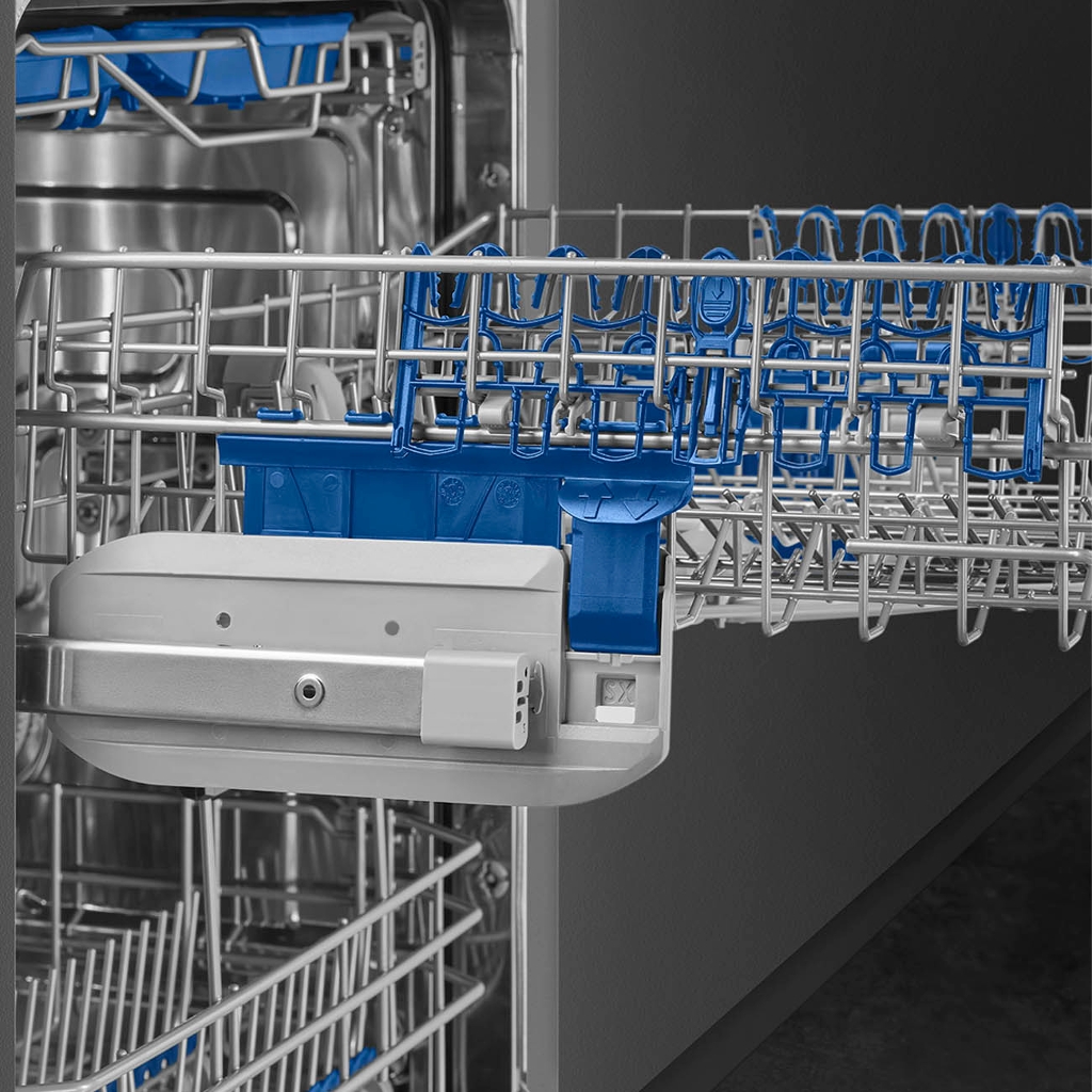 ADJUSTABLE UPPER BASKETS