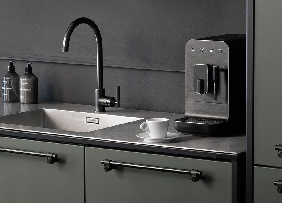 SMALLER APPLIANCES