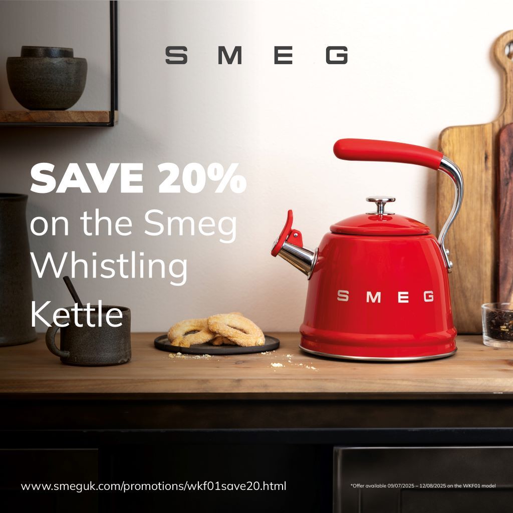 SMEG WHISTLING KETTLE WITH SAVE 20%
