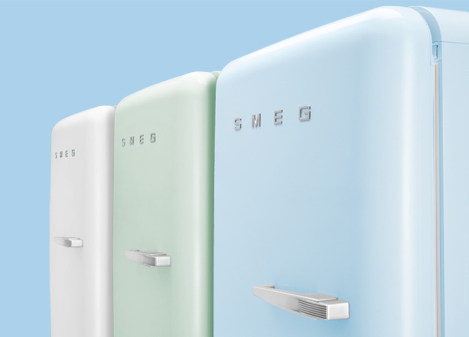 COLOURED REFRIGERATORS