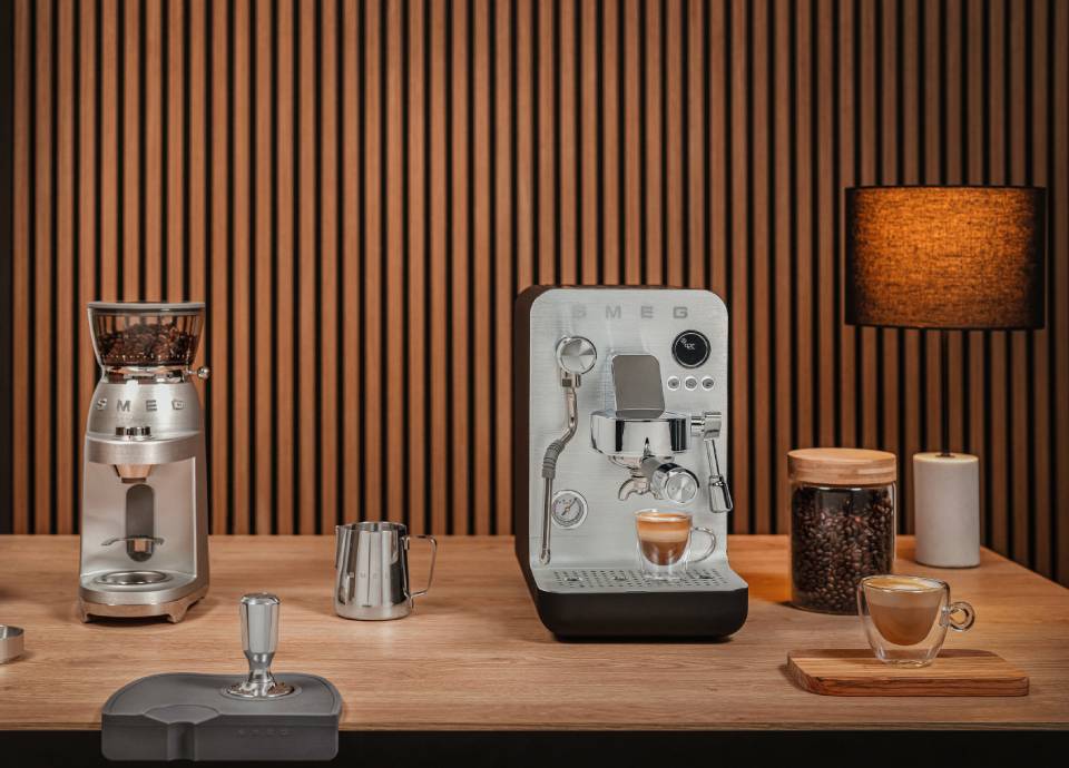 Macchina da caffè espresso semi-professionale Smeg